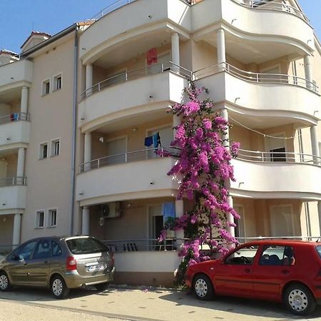 Apartments Angie Биоград на Мору Екстериор снимка
