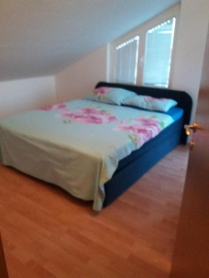 Apartments Angie Биоград на Мору Екстериор снимка