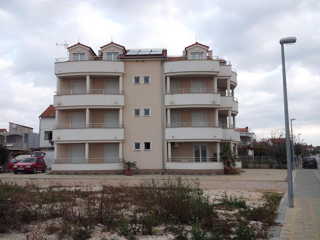 Apartments Angie Биоград на Мору Екстериор снимка