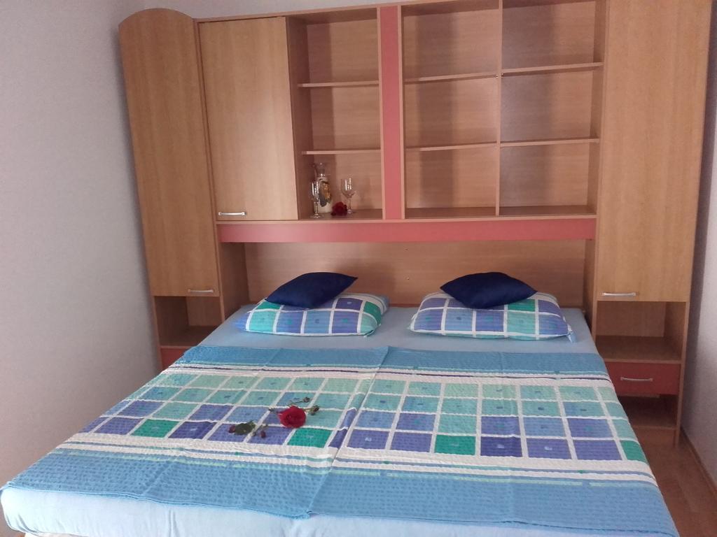 Apartments Angie Биоград на Мору Екстериор снимка