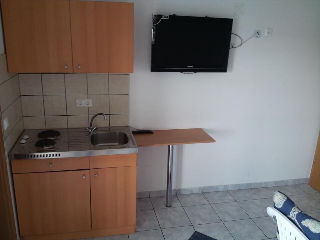 Apartments Angie Биоград на Мору Екстериор снимка