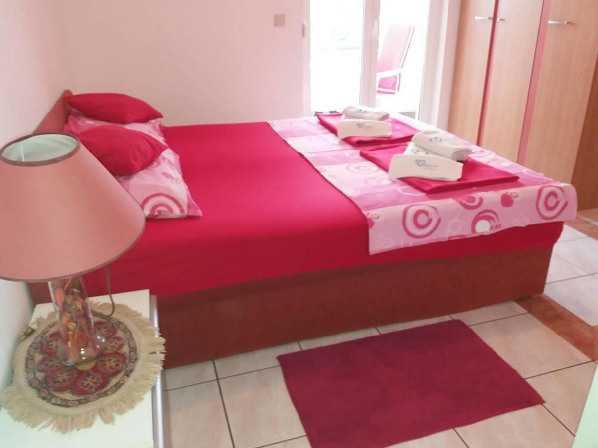 Apartments Angie Биоград на Мору Екстериор снимка