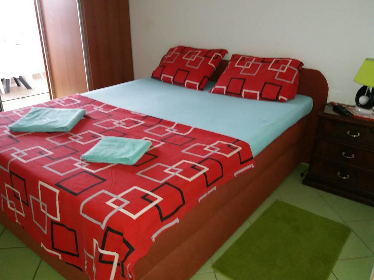Apartments Angie Биоград на Мору Екстериор снимка